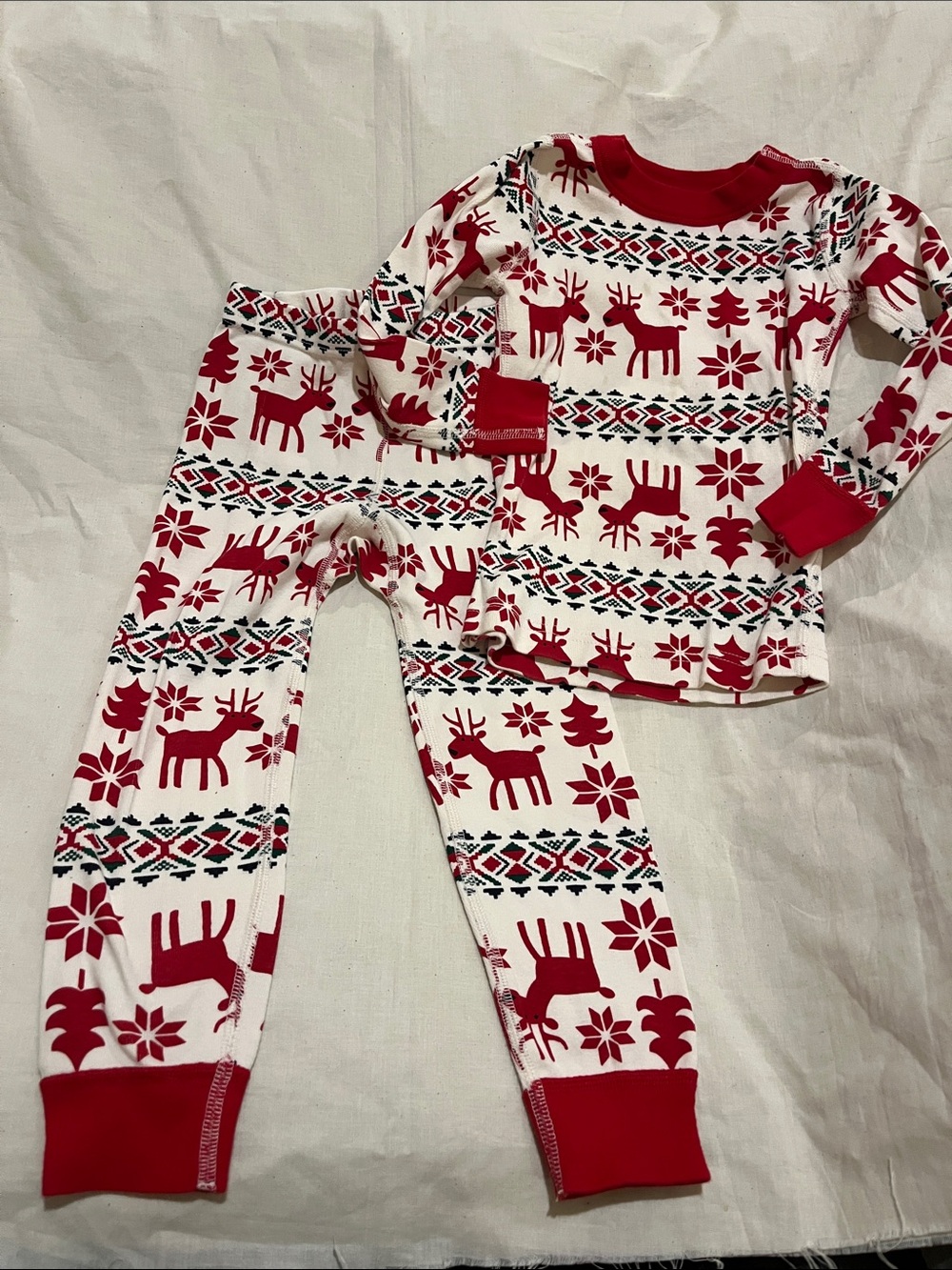 Holiday Dear Deer HannaJams™ Pajama Set